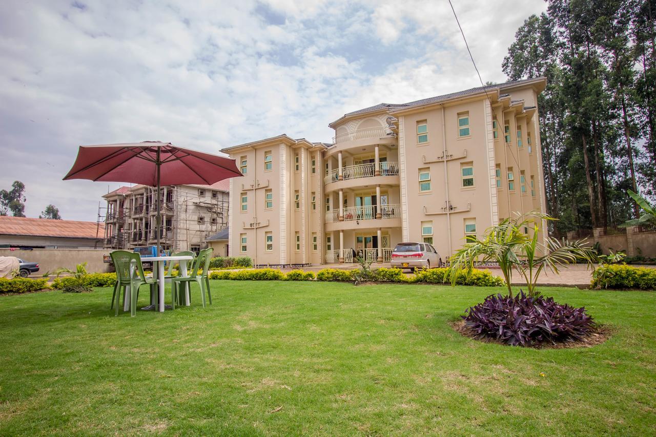 Heras Country Resort Kabale Exterior photo