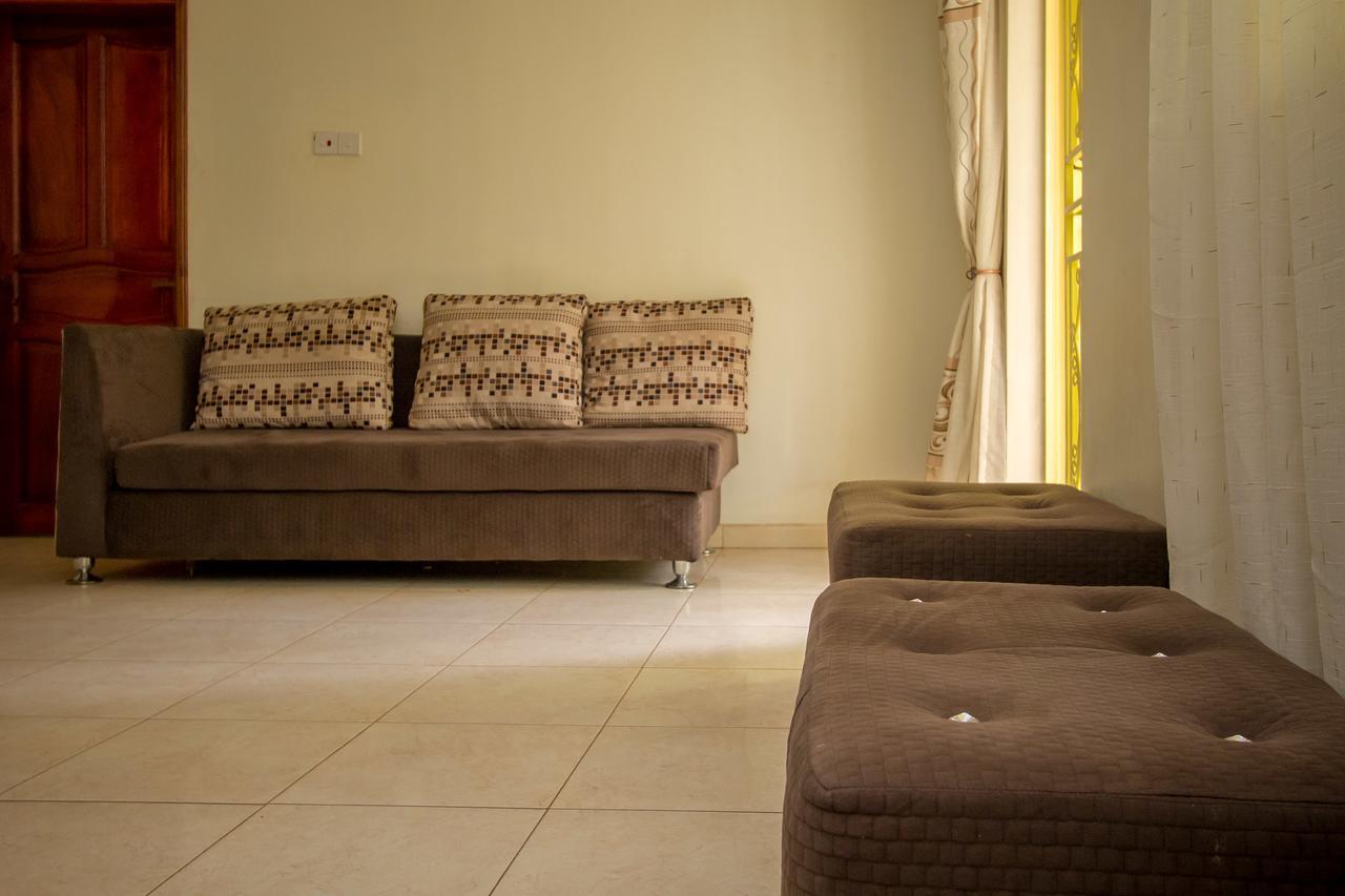 Heras Country Resort Kabale Exterior photo